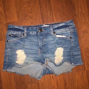 Low rise denim shorts